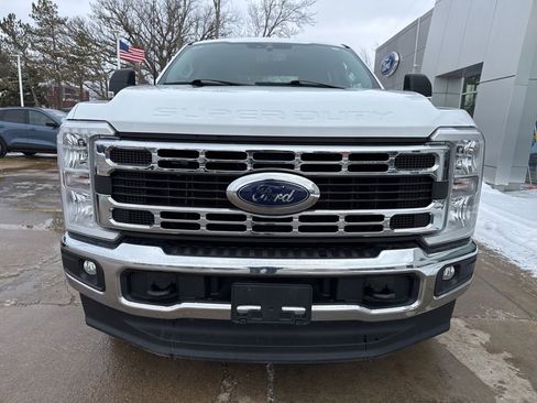 Used 2023 Ford F250 XLT image 30
