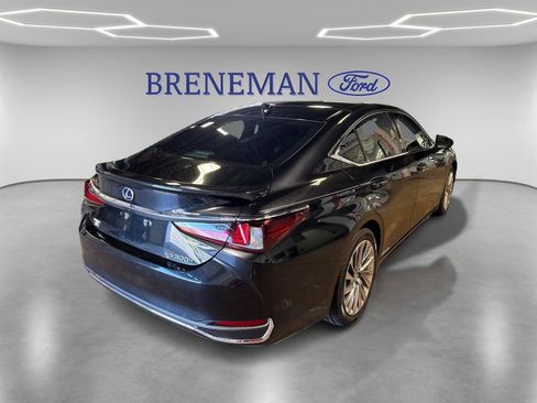 Used 2020 Lexus ES 300h w/ Luxury Package FWD image 5