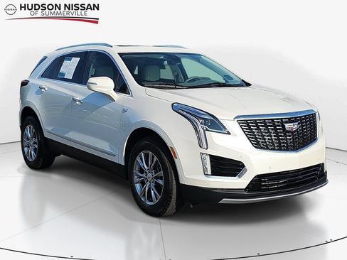 Used 2022 Cadillac XT5 Premium Luxury w/ LPO, Floor Liner Package FWD image 1