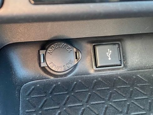 Certified 2022 Toyota RAV4 XLE Premium AWD/4WD image 30
