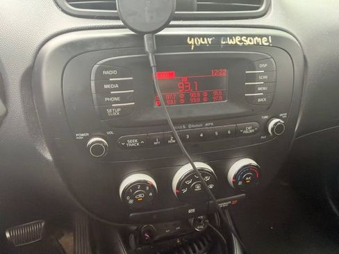 Used 2014 Kia Soul FWD image 22