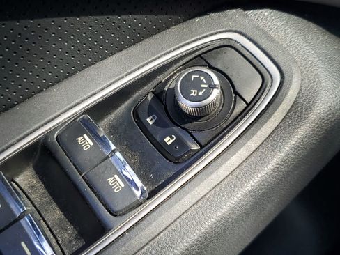 Used 2019 Subaru Ascent Limited AWD/4WD image 25
