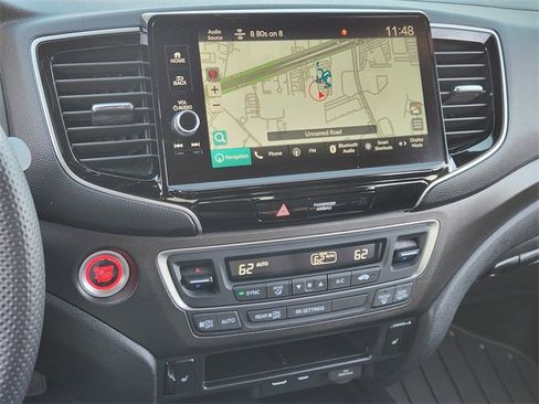 Used 2025 Honda Ridgeline TrailSport image 16