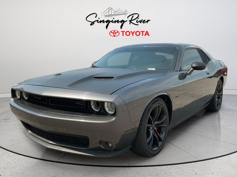 Used 2016 Dodge Challenger R/T Plus RWD image 3