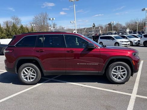 New 2026 Jeep Grand Cherokee Laredo X AWD/4WD image 9