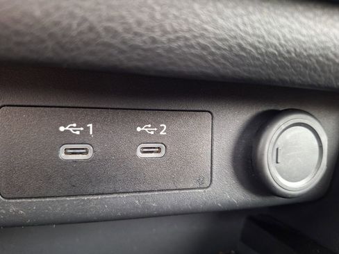 Used 2024 Nissan Rogue SV w/ SV Premium Package image 17