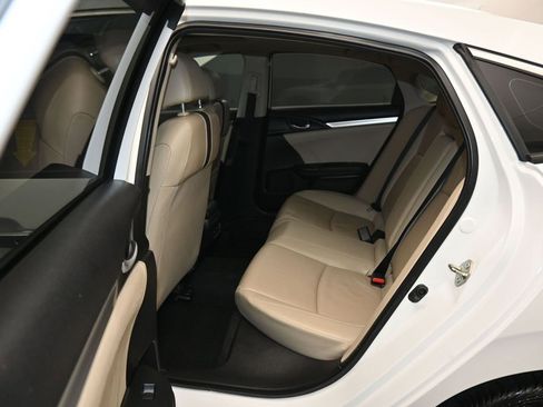 Used 2020 Honda Civic Touring image 34