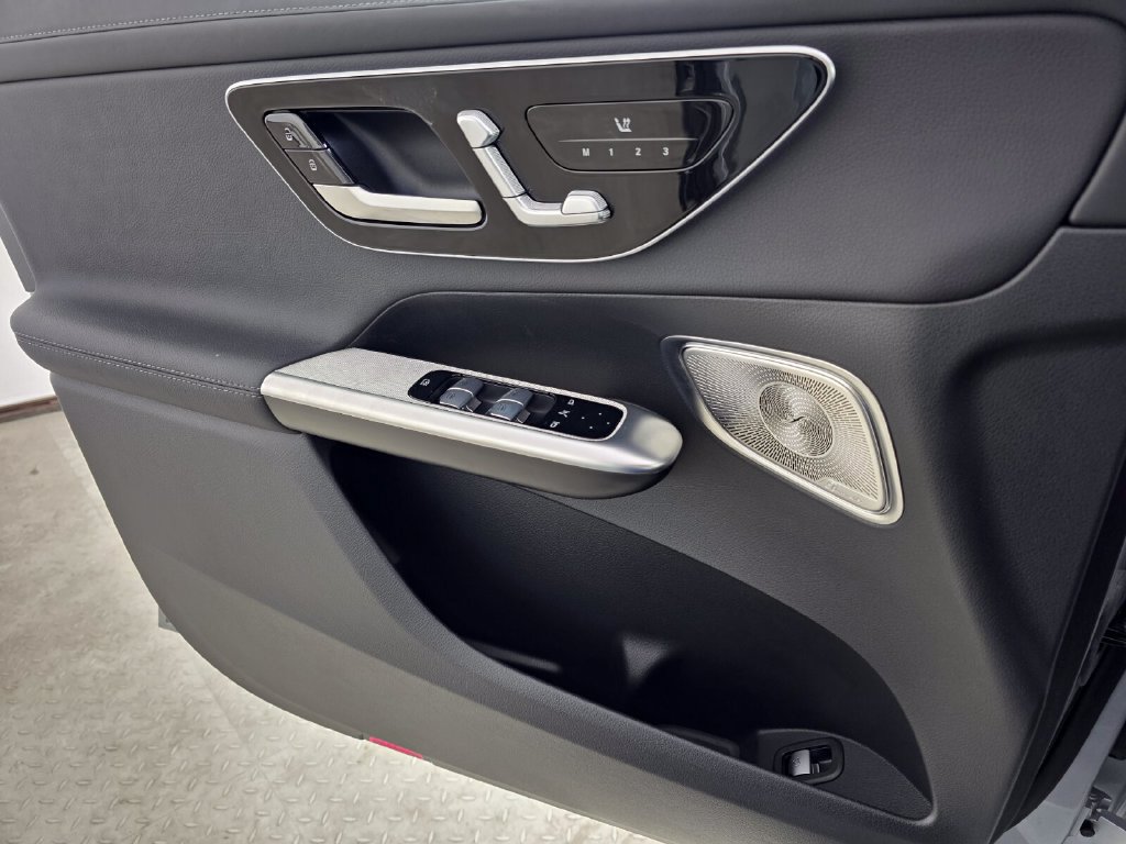 Certified 2024 Mercedes-Benz GLC 300 4MATIC image 24