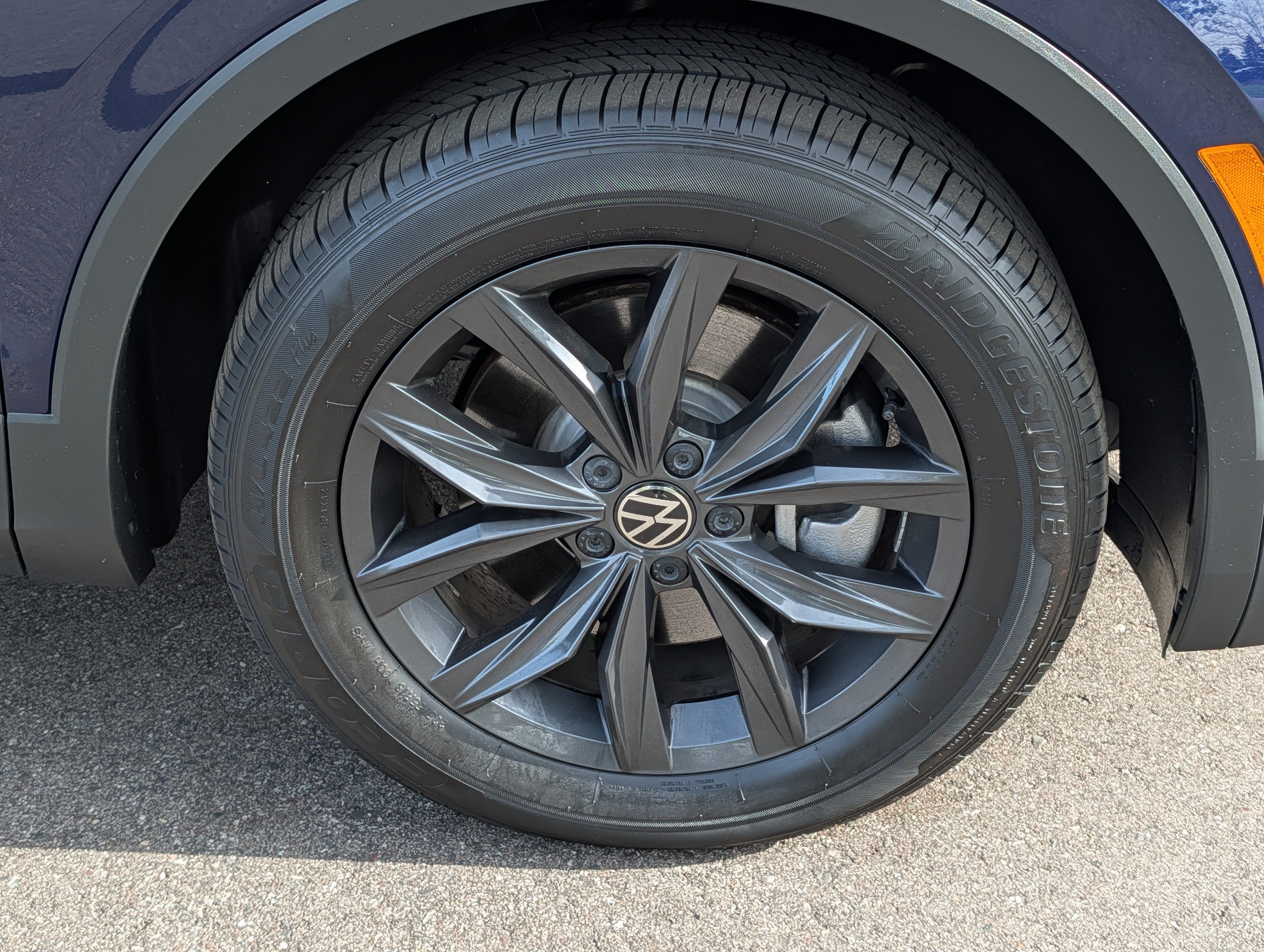 Certified 2024 Volkswagen Tiguan SE AWD/4WD image 15