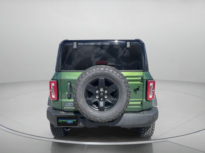 New 2025 Ford Bronco Outer Banks w/ Black Appearance Package