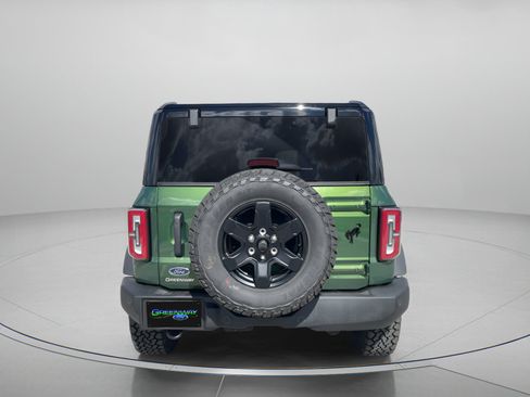 New 2025 Ford Bronco Outer Banks w/ Black Appearance Package image 4