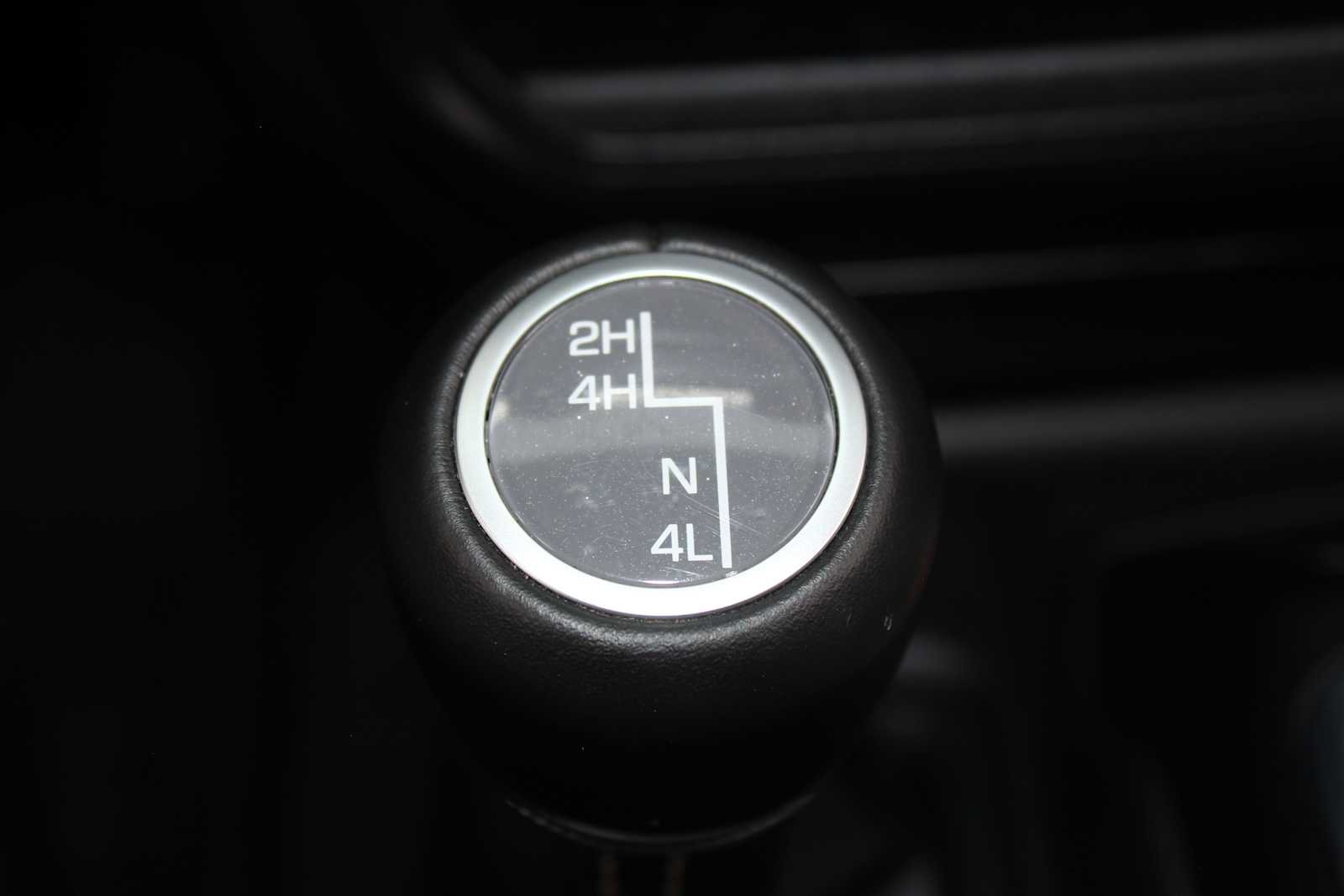 Used 2022 Jeep Gladiator Overland w/ Popular Equipment Package AWD/4WD image 45