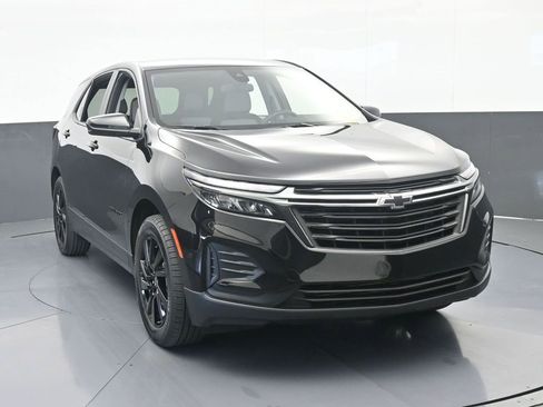 Used 2024 Chevrolet Equinox LS w/ Midnight Edition image 9