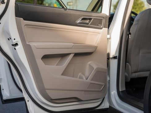 Used 2018 Volkswagen Atlas SEL Premium image 40