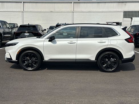 Used 2025 Honda CR-V Sport Touring image 2