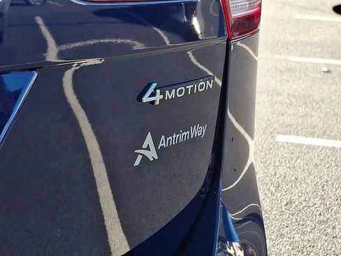 Used 2022 Volkswagen Tiguan SE image 30