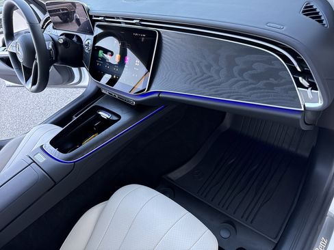 Certified 2024 Mercedes-Benz E 350 4MATIC Sedan image 16