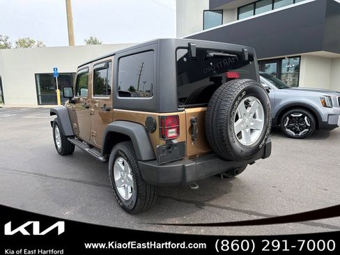Used 2015 Jeep Wrangler Unlimited Sport w/ Quick Order Package 24S AWD/4WD image 10