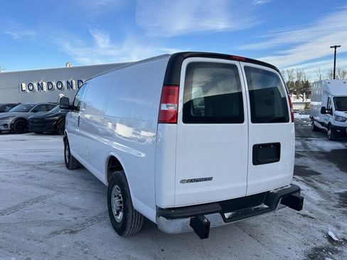 Used 2024 Chevrolet Express 2500 w/ Driver Convenience Package image 6