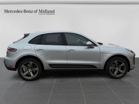 Used 2025 Porsche Macan image 8