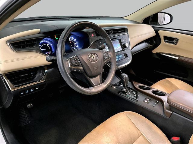 Used 2017 Toyota Avalon XLE Premium w/ All Weather Liner Package FWD image 13