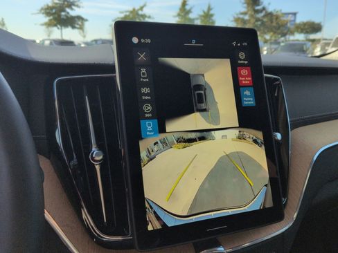 New 2026 Volvo XC60 B5 Ultra w/ Protection Package Premier image 19