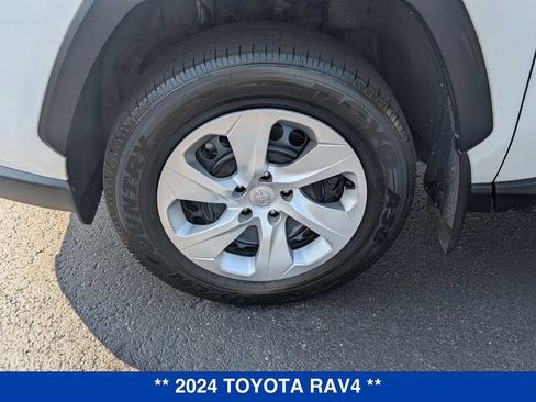 Used 2024 Toyota RAV4 LE AWD/4WD image 10