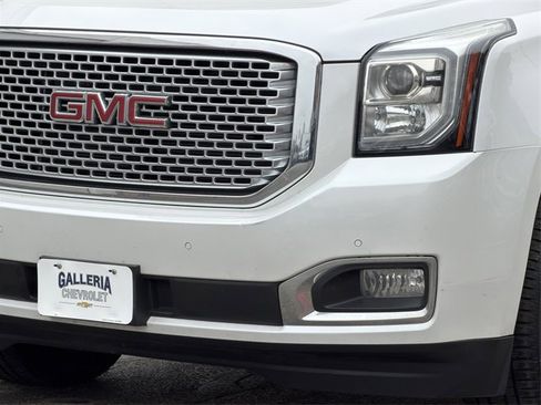 Used 2017 GMC Yukon Denali w/ Open Road Package image 7