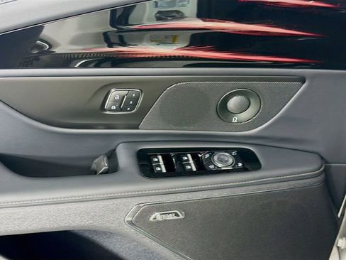 New 2026 Lincoln Nautilus Premier w/ Equipment Group 102A AWD/4WD image 19