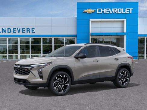 New 2026 Chevrolet Trax RS FWD image 2