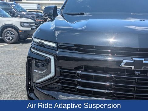Used 2026 Chevrolet Suburban RST w/ RST Capability Package AWD/4WD image 11
