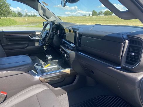 Certified 2023 Chevrolet Silverado 1500 RST w/ Convenience Package II AWD/4WD image 38