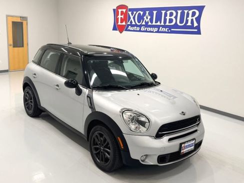 Used 2016 MINI Cooper Countryman S w/ Premium Package image 2