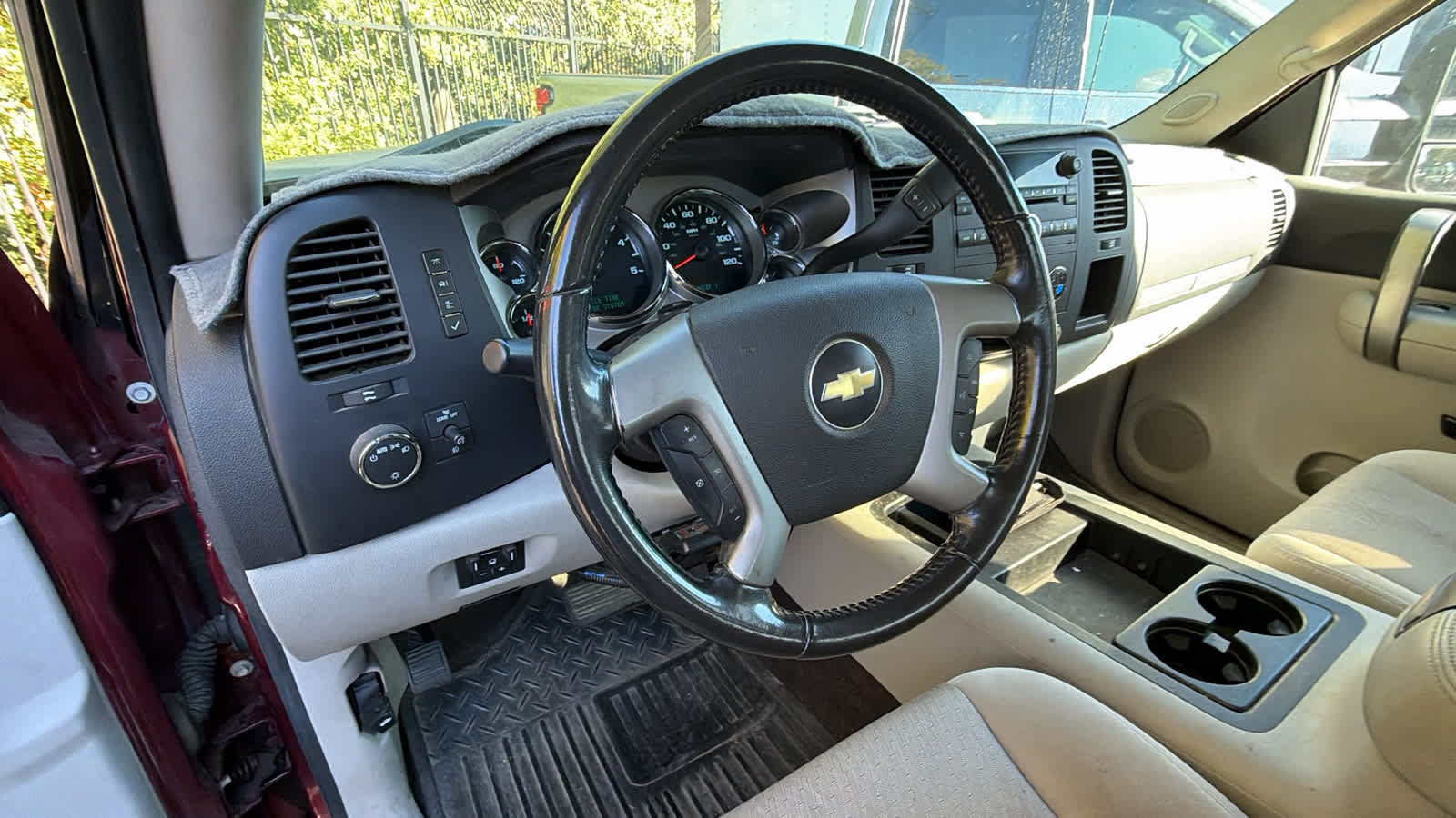 Used 2008 Chevrolet Silverado 2500 LT AWD/4WD image 10