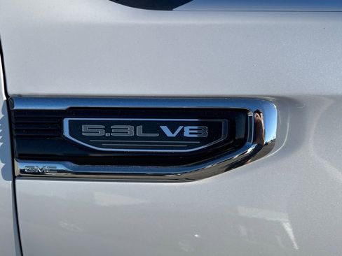 Used 2024 GMC Sierra 1500 SLT w/ SLT Premium Plus Package image 12