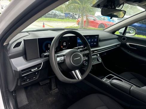 Used 2025 Hyundai Sonata SEL FWD image 12