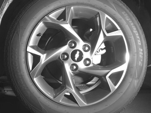 Used 2025 Chevrolet Trax LT w/ LT Convenience Package FWD image 17