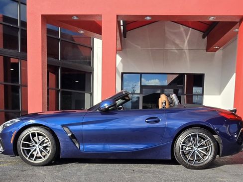Used 2019 BMW Z4 sDrive30i w/ Premium Package image 5