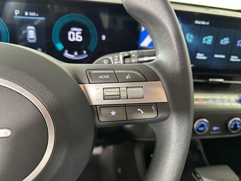 Used 2026 Hyundai Kona SE image 35