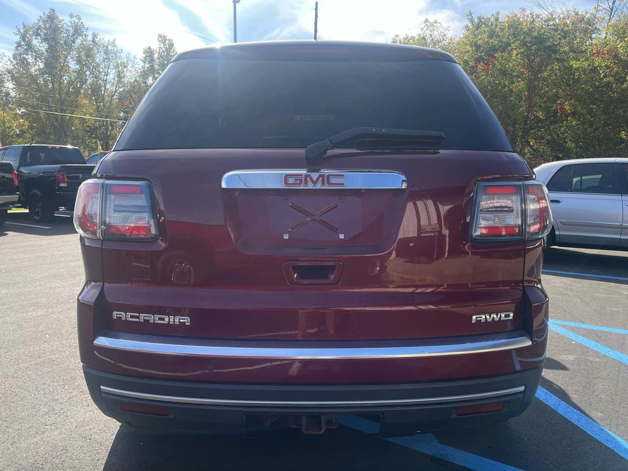 Used 2015 GMC Acadia SLT AWD/4WD image 6