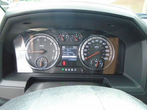 Used 2012 RAM 1500 Laramie AWD/4WD image 18