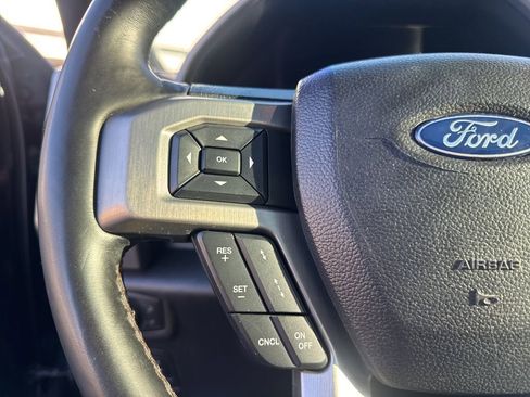 Used 2018 Ford F150 Platinum w/ Equipment Group 701A Luxury image 24