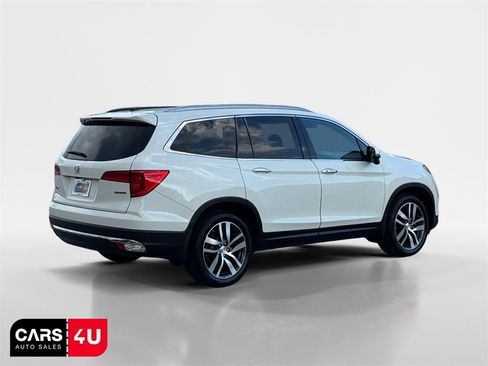 Used 2018 Honda Pilot Touring image 7