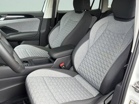 New 2026 Volkswagen Tiguan S FWD image 28