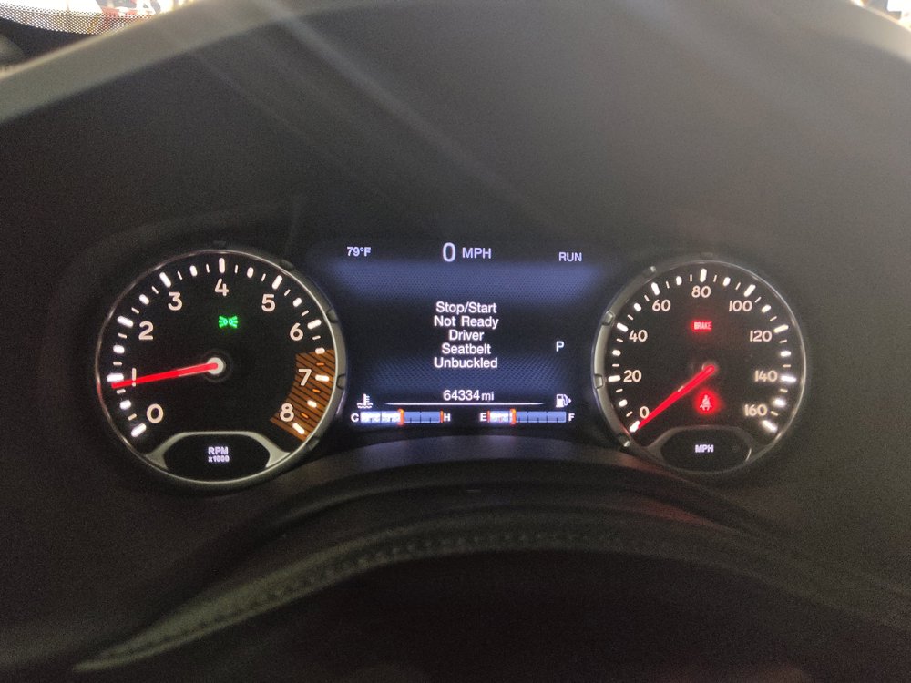Used 2020 Jeep Renegade Latitude w/ UConnect 8.4 Nav Group FWD image 23