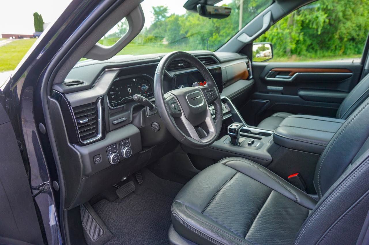 Used 2023 GMC Sierra 1500 Denali w/ Technology Package AWD/4WD image 19