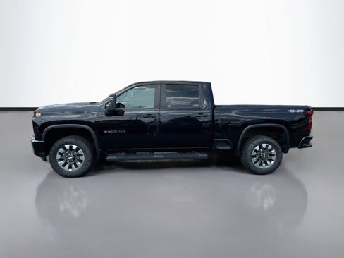 Used 2022 Chevrolet Silverado 2500 Custom AWD/4WD image 4