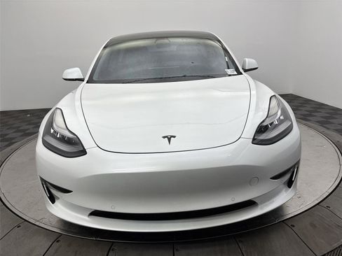 Used 2017 Tesla Model 3 Standard Range image 14
