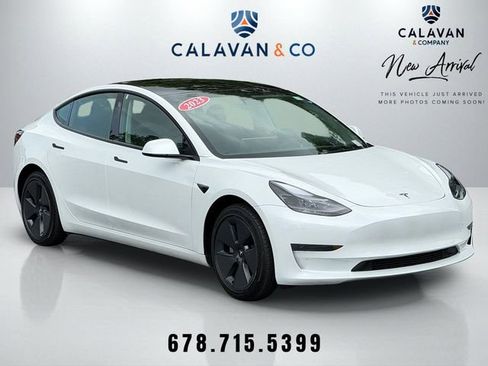 Used 2023 Tesla Model 3 Standard Range RWD image 1