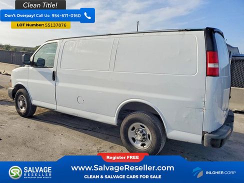 Used 2018 Chevrolet Express 2500 w/ Driver Convenience Package RWD image 3